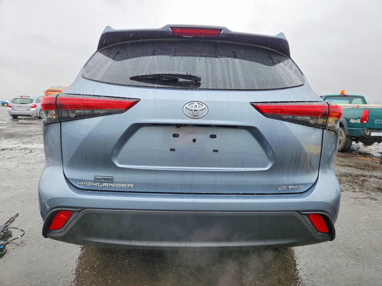 2022 TOYOTA HIGHLANDER LE photo 16