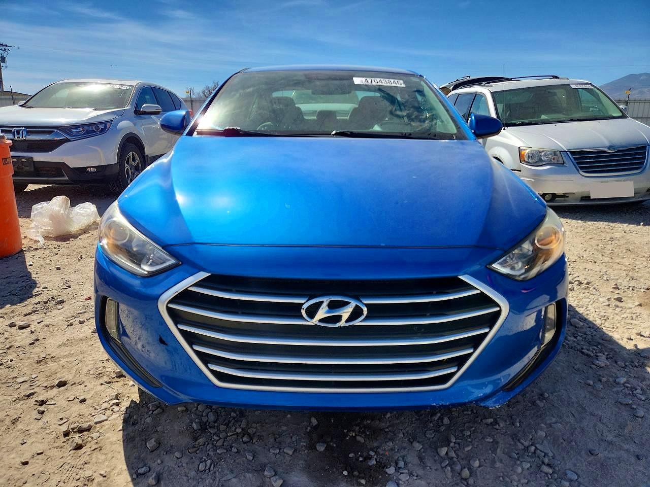 2017 HYUNDAI ELANTRA SE photo 5