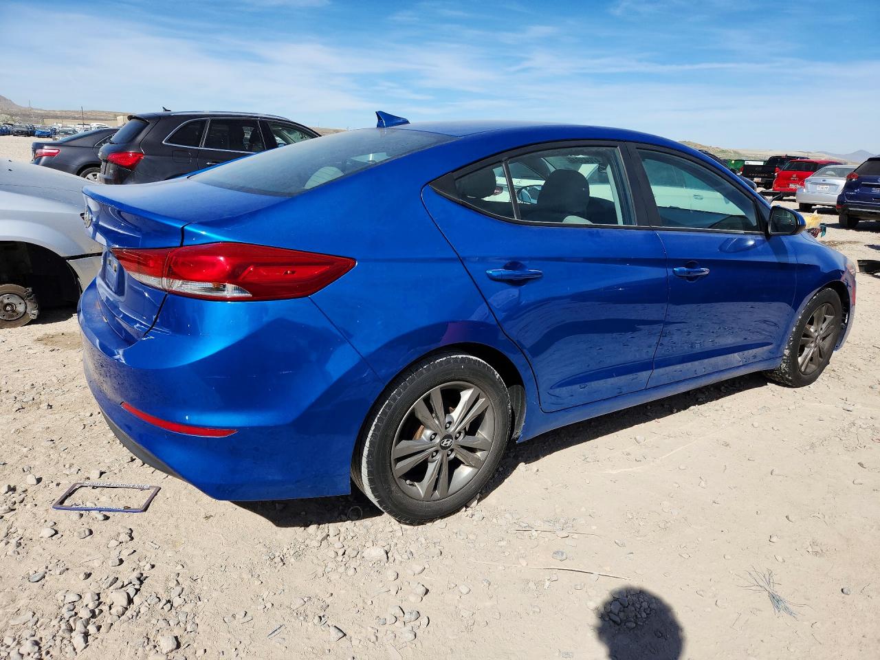 2017 HYUNDAI ELANTRA SE photo 3