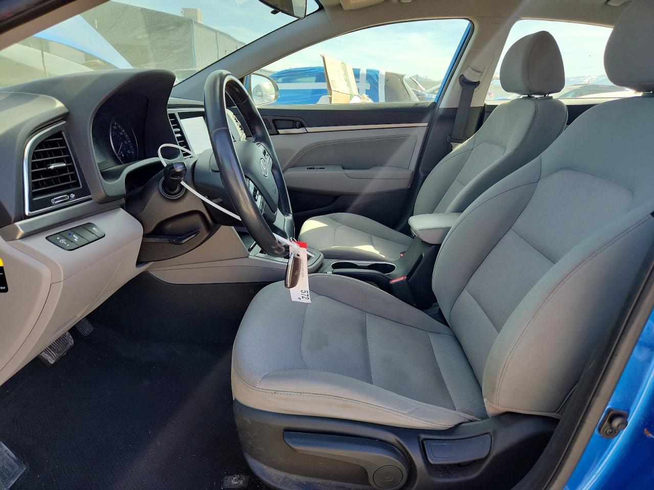 2017 HYUNDAI ELANTRA SE photo 7