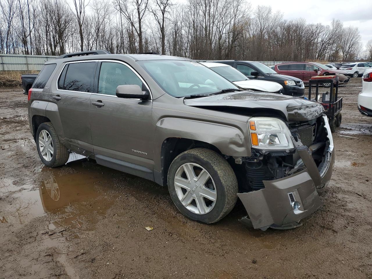 2011 GMC TERRAIN SLE photo 10