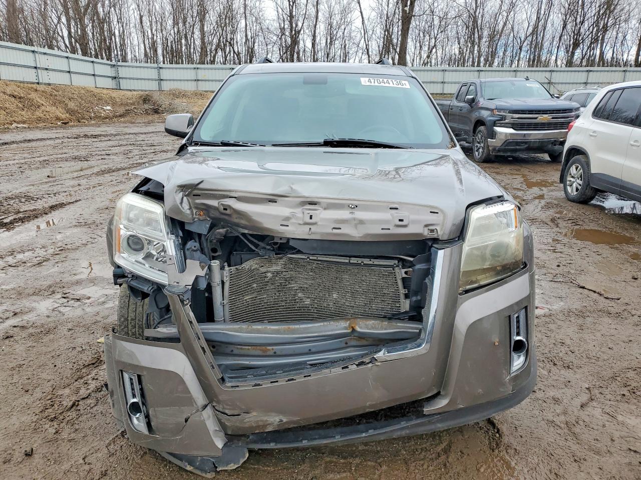 2011 GMC TERRAIN SLE photo 13