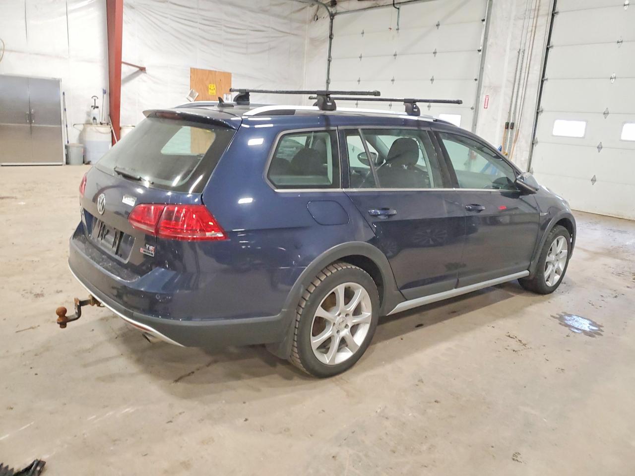 2017 VOLKSWAGEN GOLF ALLTRACK S photo 5