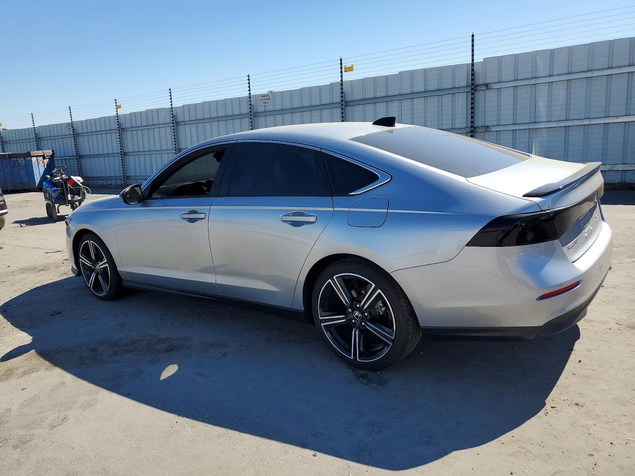 2025 HONDA ACCORD HYBRID SPORT photo 2