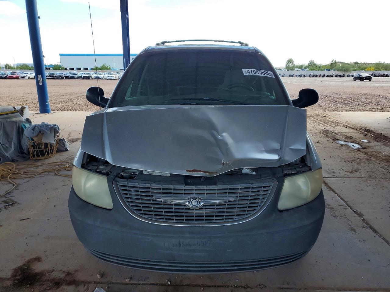 2003 CHRYSLER TOWN & COUNTRY photo 5