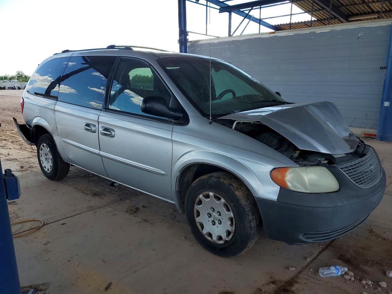 2003 CHRYSLER TOWN & COUNTRY photo 4