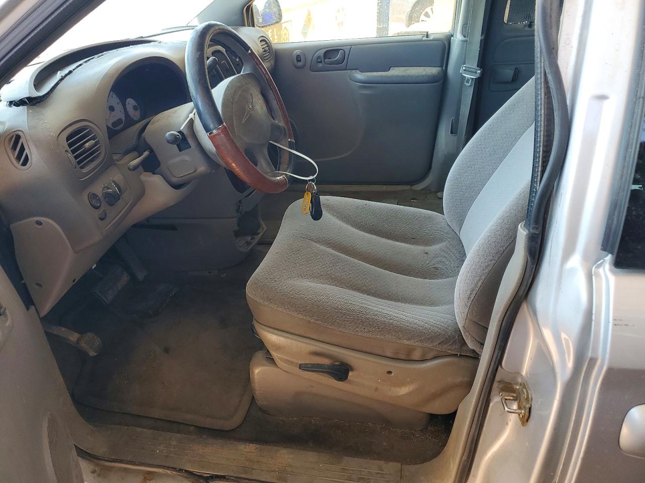 2003 CHRYSLER TOWN & COUNTRY photo 7