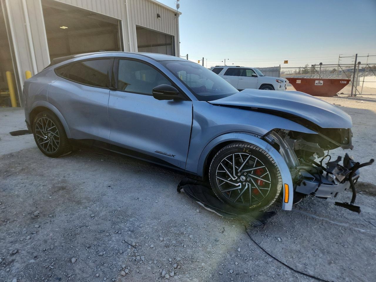 2022 FORD MUSTANG MACH-E GT photo 7