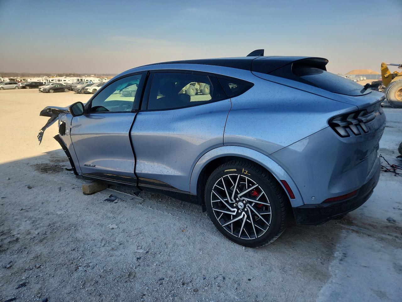 2022 FORD MUSTANG MACH-E GT photo 3