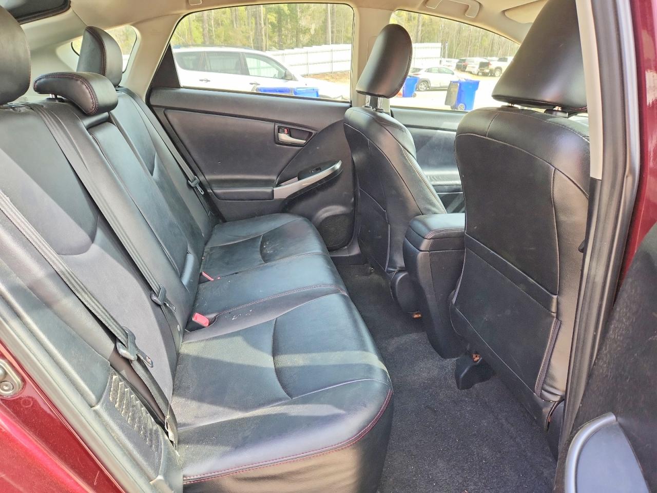 2013 TOYOTA PRIUS photo 28