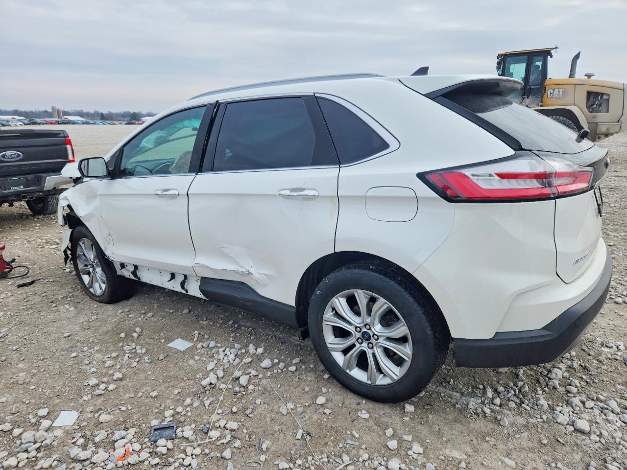 2020 FORD EDGE TITANIUM photo 2