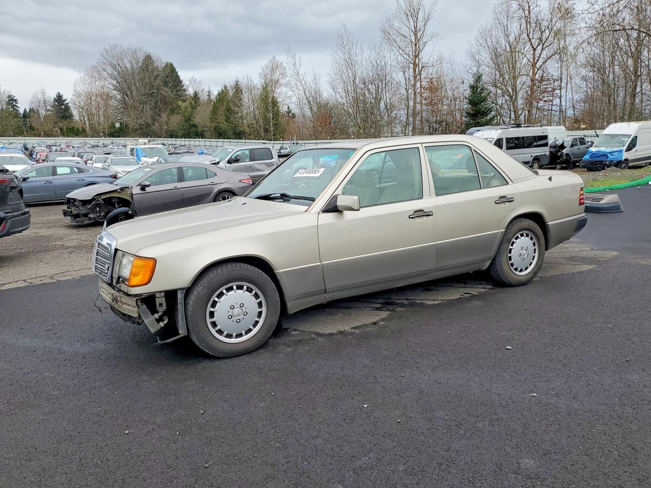 1993 MERCEDES-BENZ 300