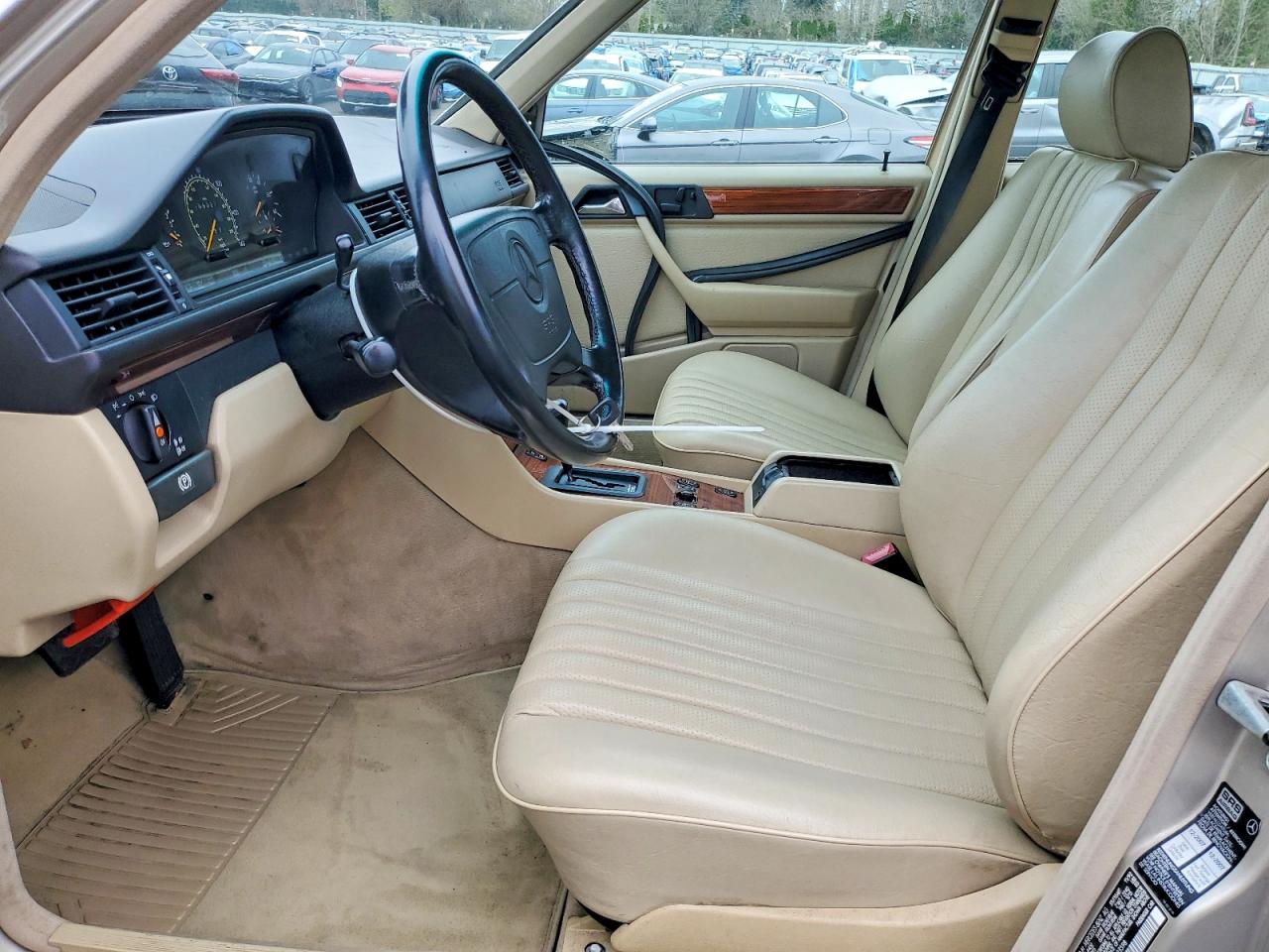 1993 MERCEDES-BENZ 300 D photo 7