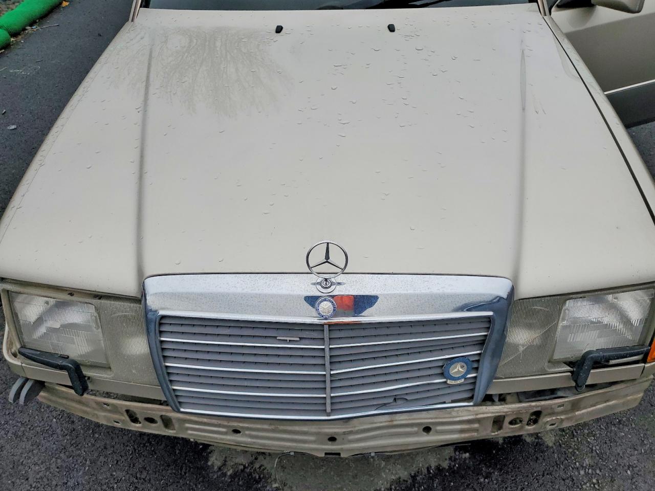 1993 MERCEDES-BENZ 300 D photo 11