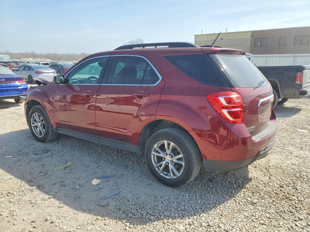 2017 CHEVROLET EQUINOX LT photo 2