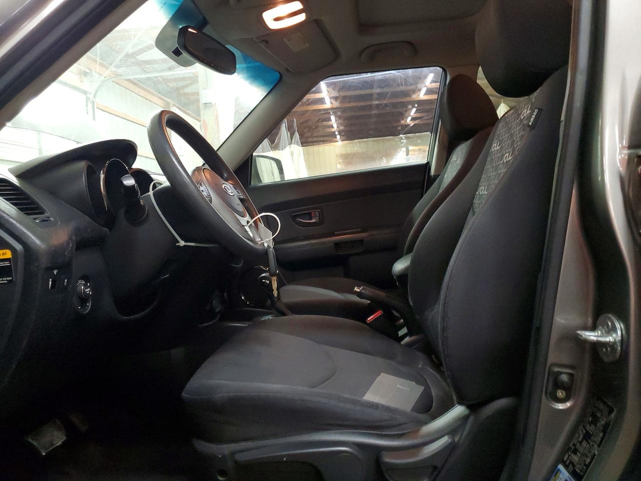 2011 KIA SOUL + photo 13
