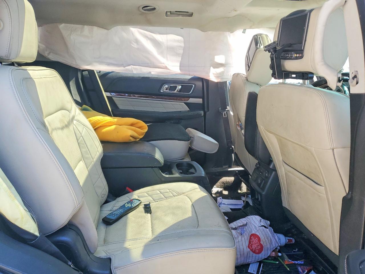 2016 FORD EXPLORER PLATINUM photo 21