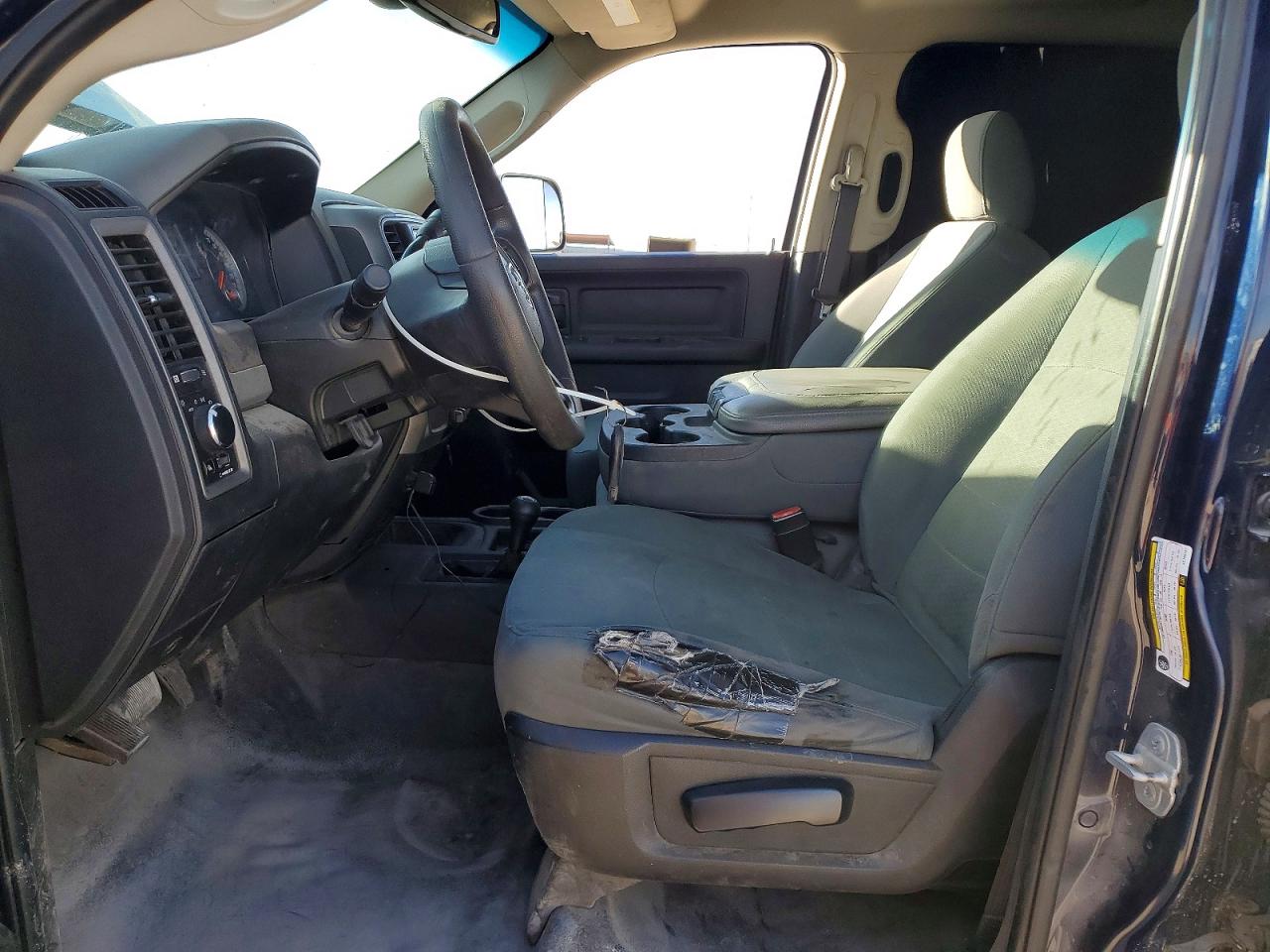 2018 RAM 2500 ST photo 19