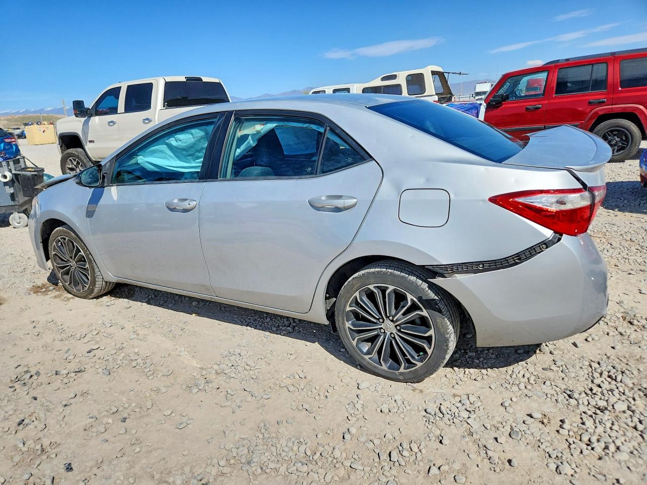 2016 TOYOTA COROLLA S PLUS photo 3