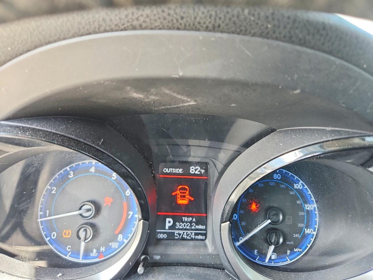2016 TOYOTA COROLLA S PLUS photo 17