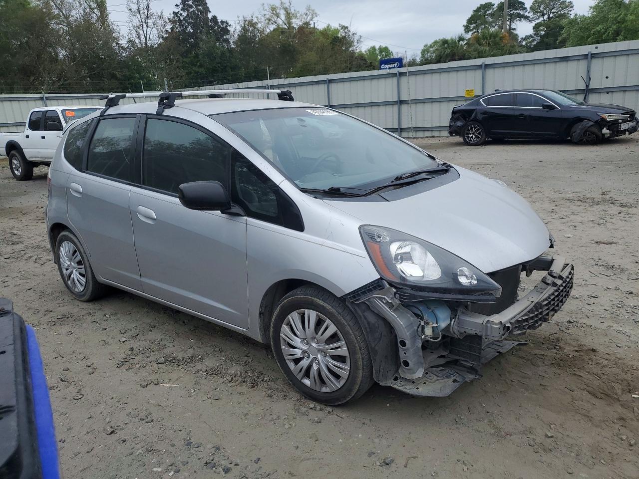 2011 HONDA FIT photo 7