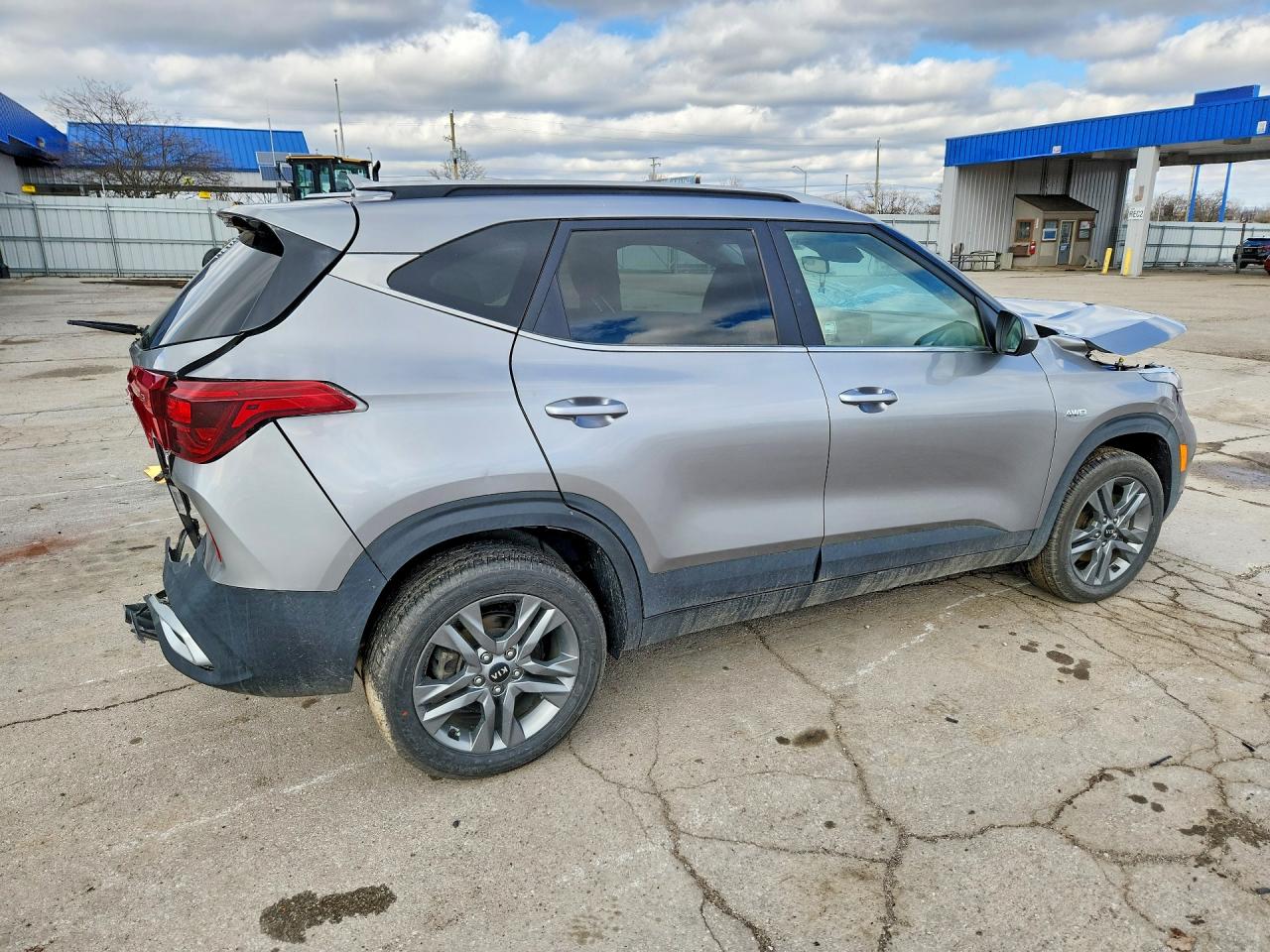 2021 KIA SELTOS S photo 3