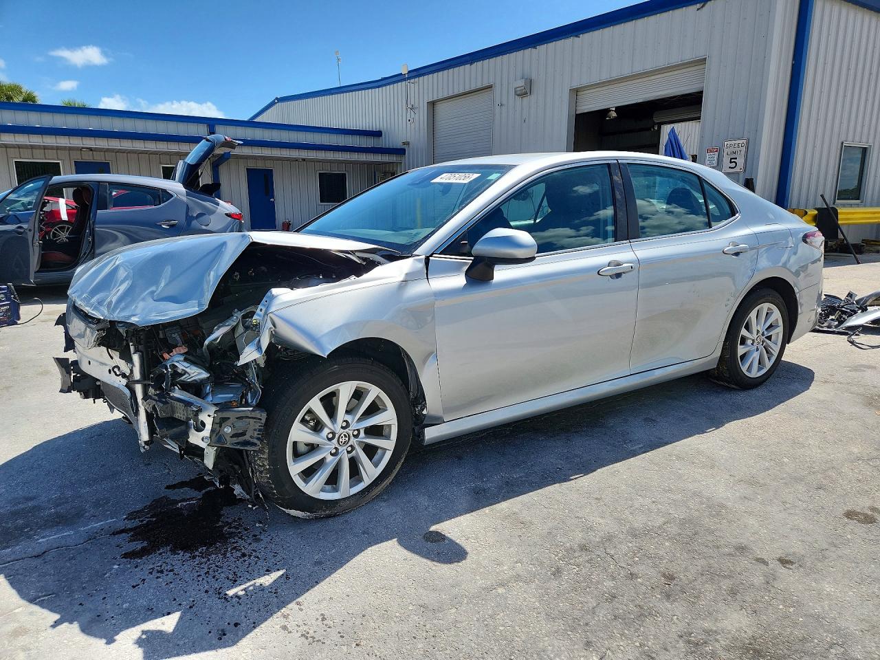2022 TOYOTA CAMRY