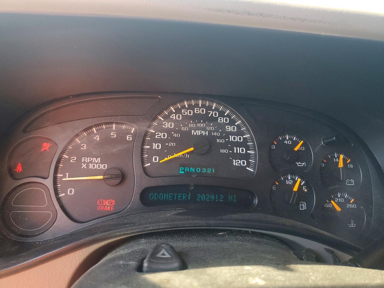2005 CHEVROLET SILVERADO K1500 photo 25