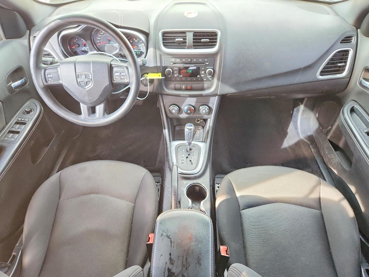 2013 DODGE AVENGER SE photo 22