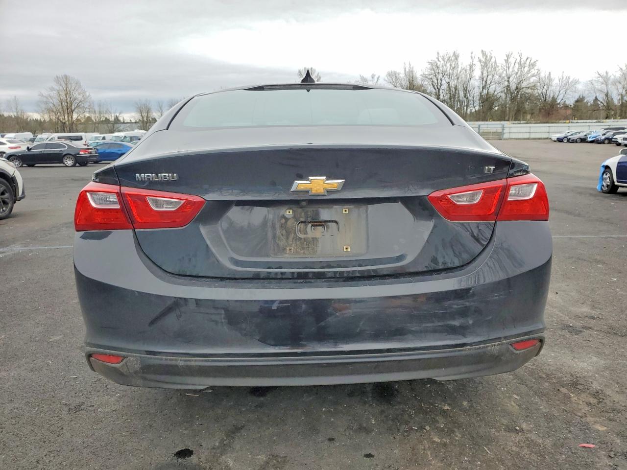 2017 CHEVROLET MALIBU LT photo 6