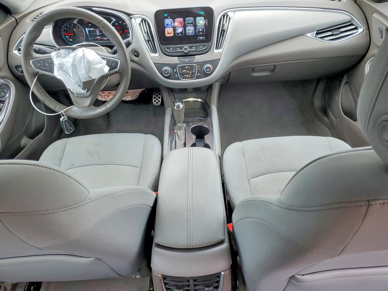 2017 CHEVROLET MALIBU LT photo 8