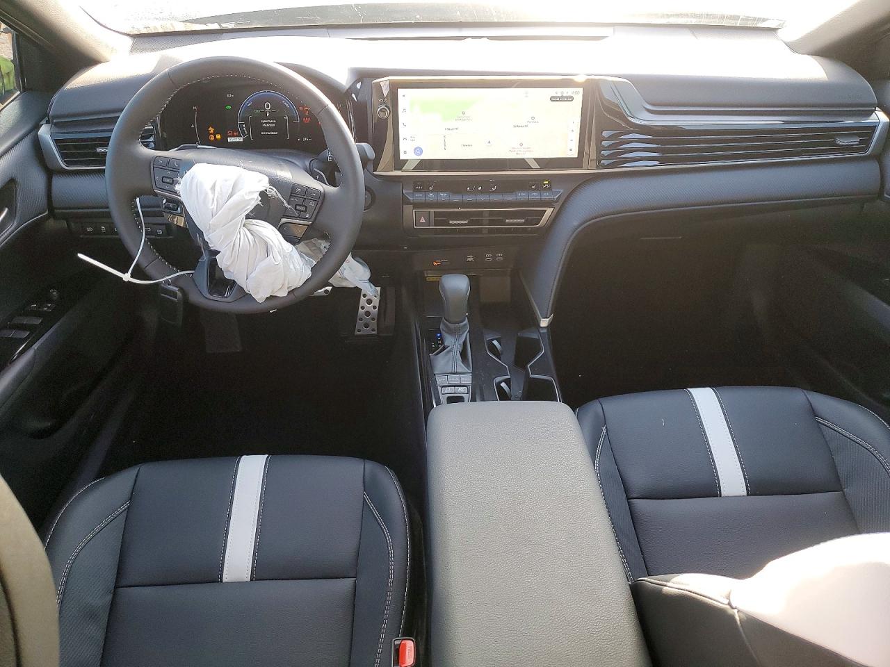2026 TOYOTA CAMRY SE photo 8