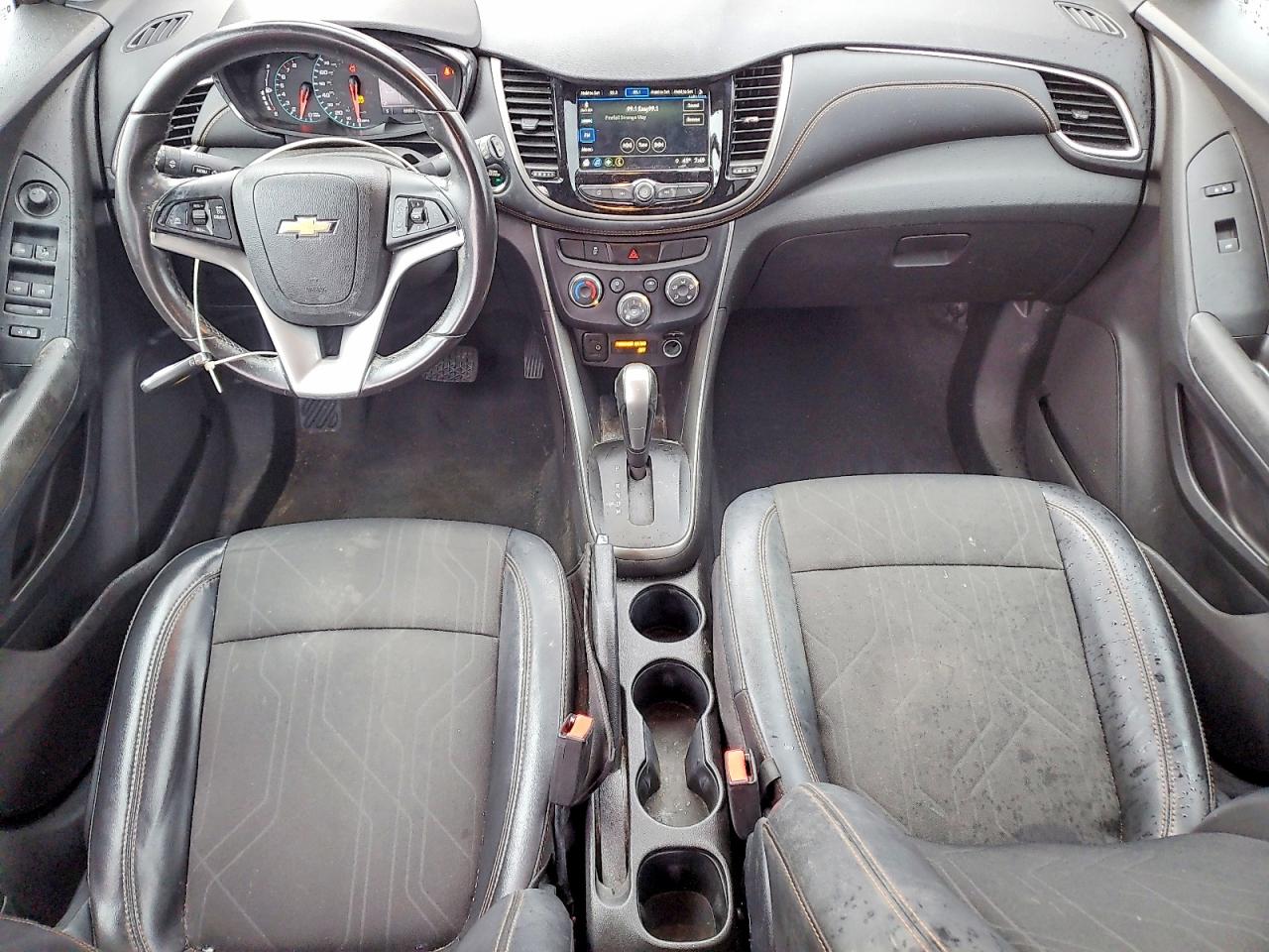 2018 CHEVROLET TRAX 1LT photo 8