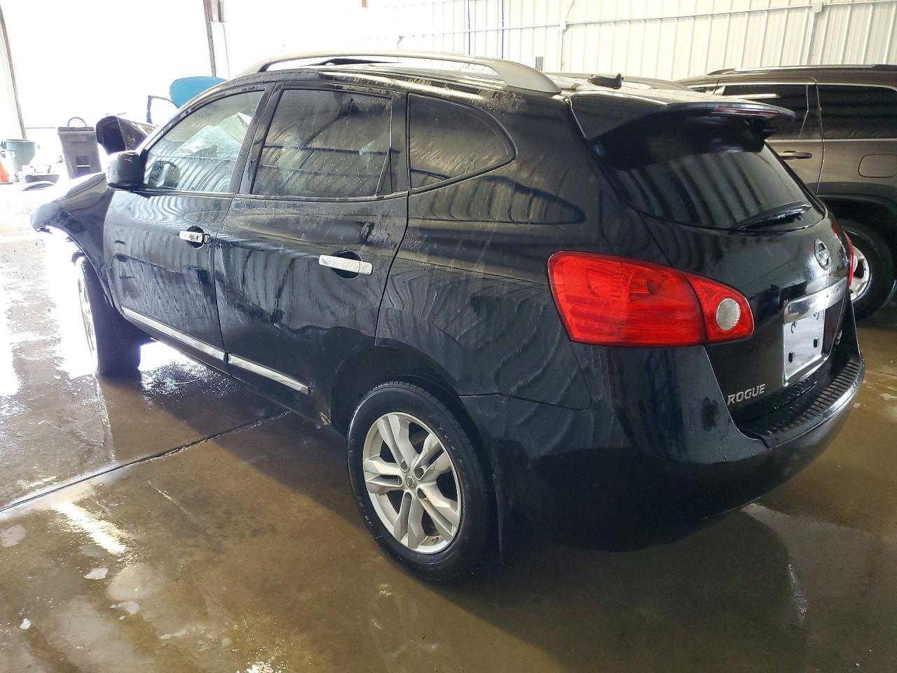 2013 NISSAN ROGUE S photo 2