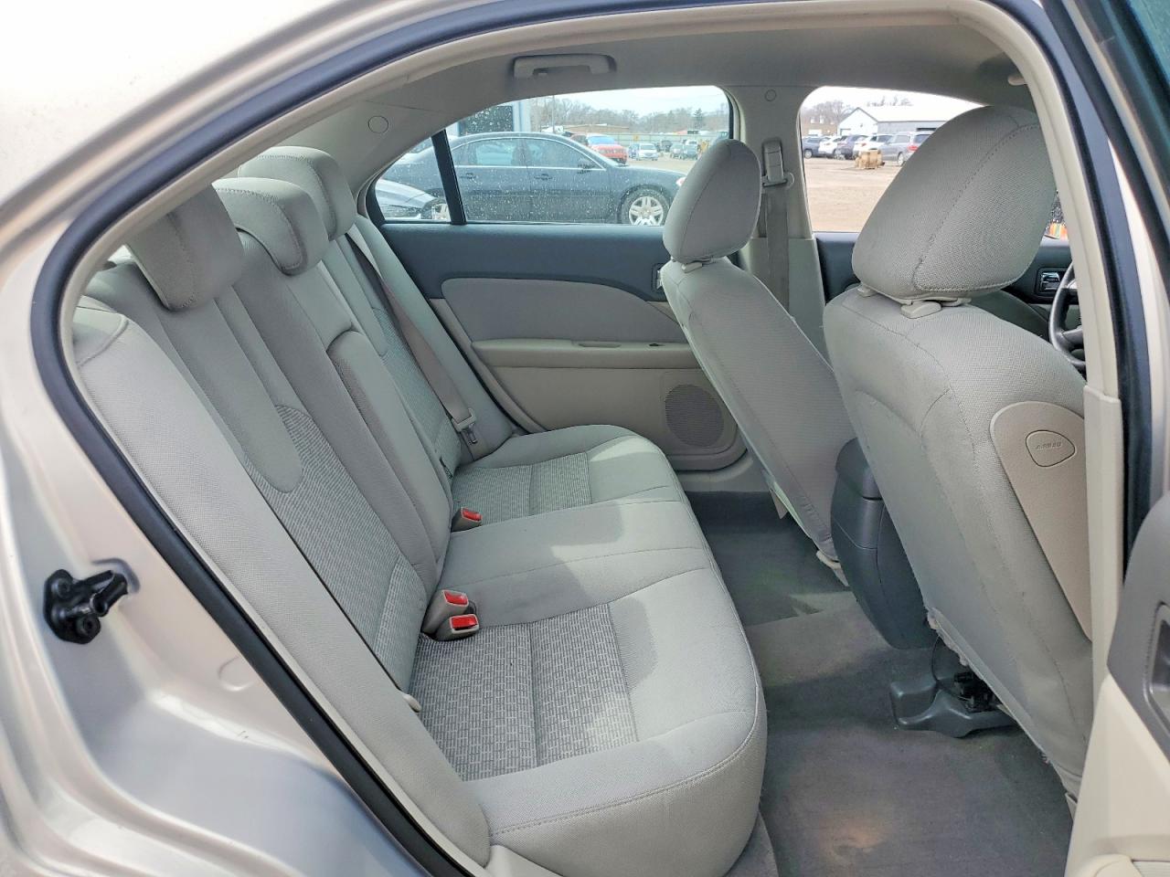 2010 FORD FUSION S photo 19