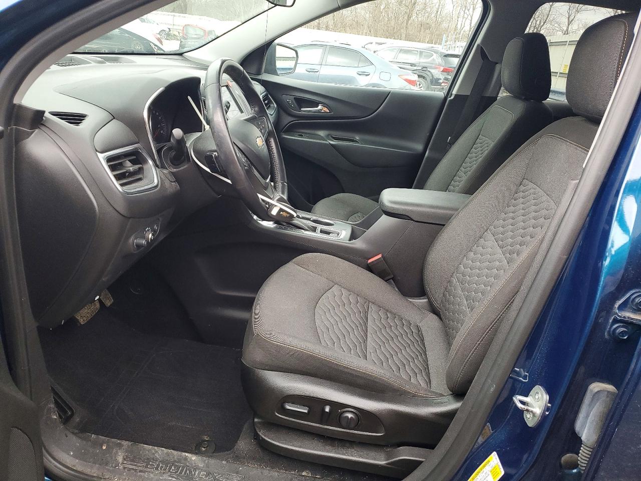 2021 CHEVROLET EQUINOX LT photo 7