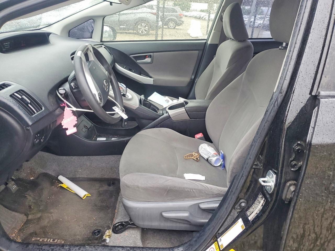 2013 TOYOTA PRIUS TWO photo 19