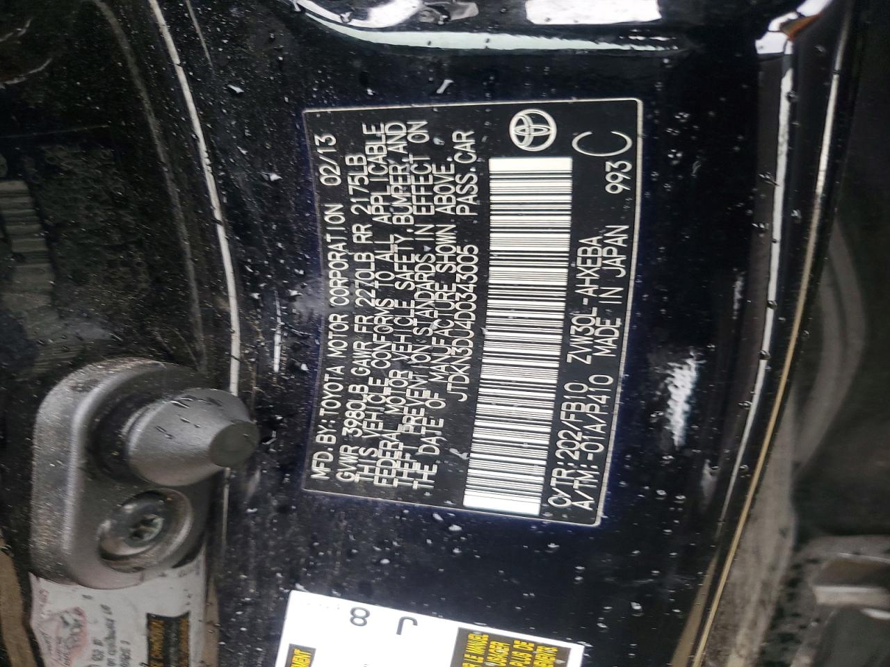 2013 TOYOTA PRIUS TWO photo 34