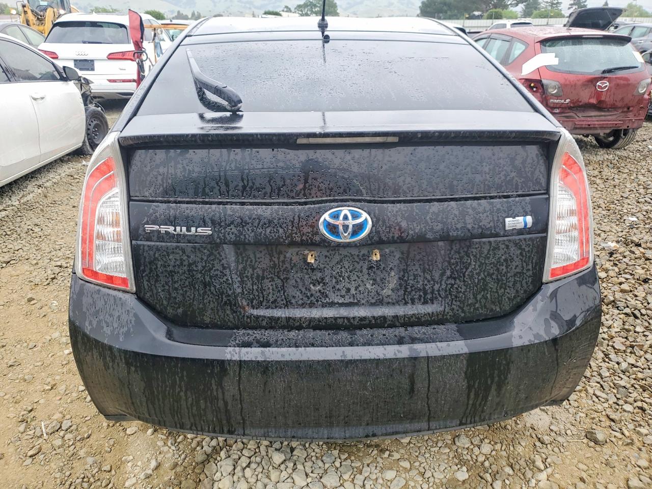 2013 TOYOTA PRIUS TWO photo 16