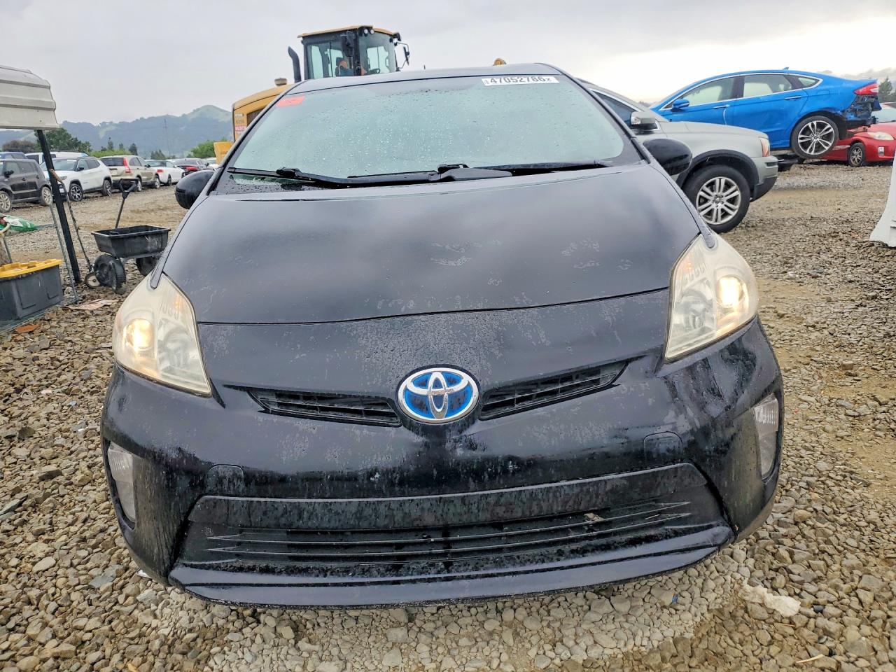 2013 TOYOTA PRIUS TWO photo 13