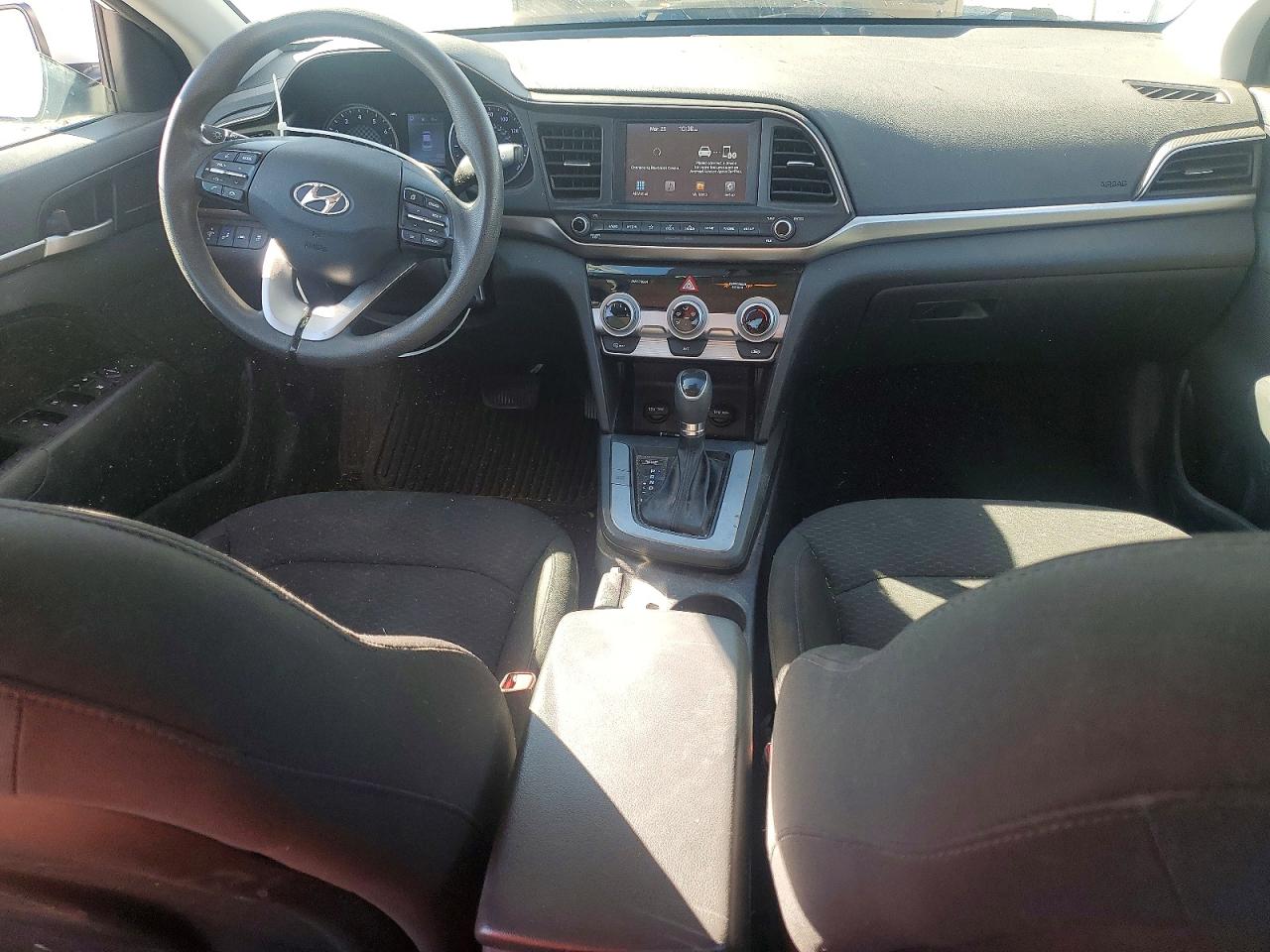 2019 HYUNDAI ELANTRA SEL photo 15