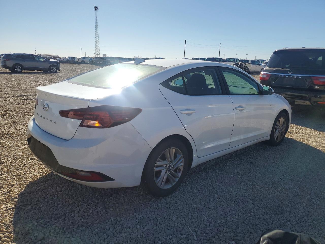2019 HYUNDAI ELANTRA SEL photo 5