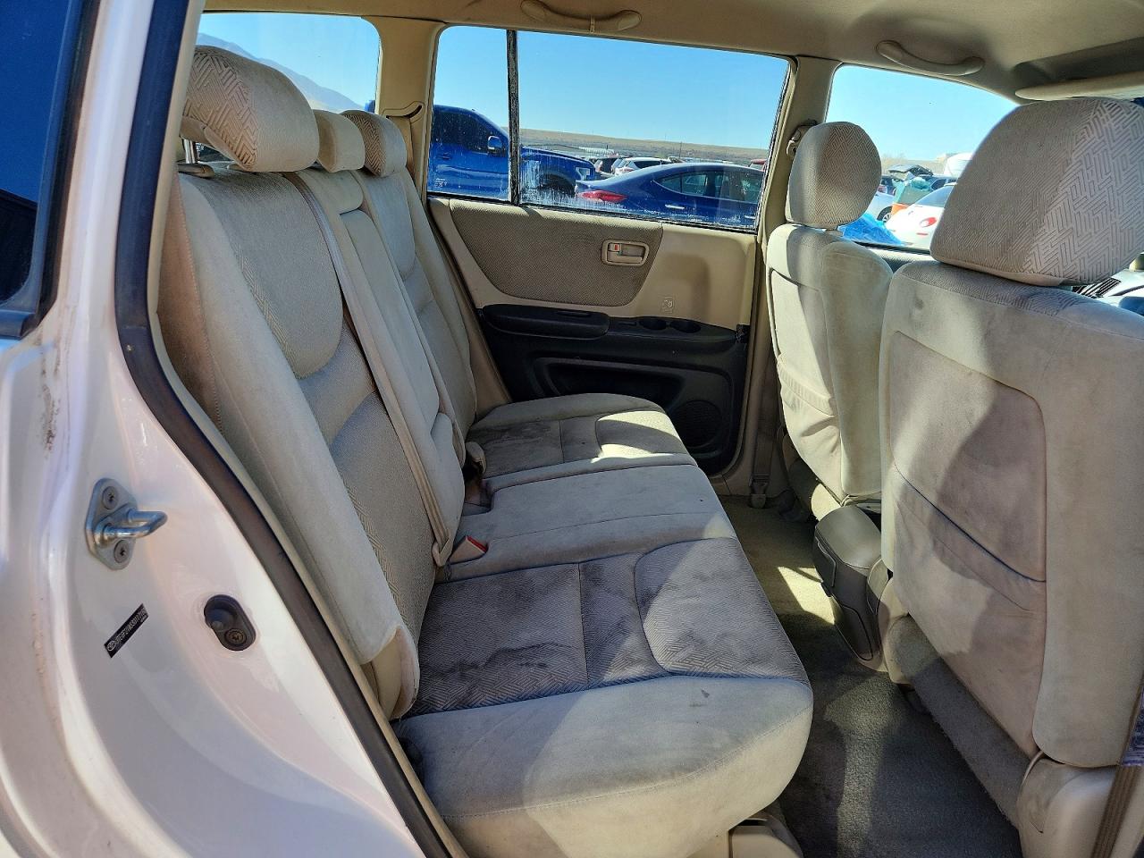 2003 TOYOTA HIGHLANDER BASE photo 21