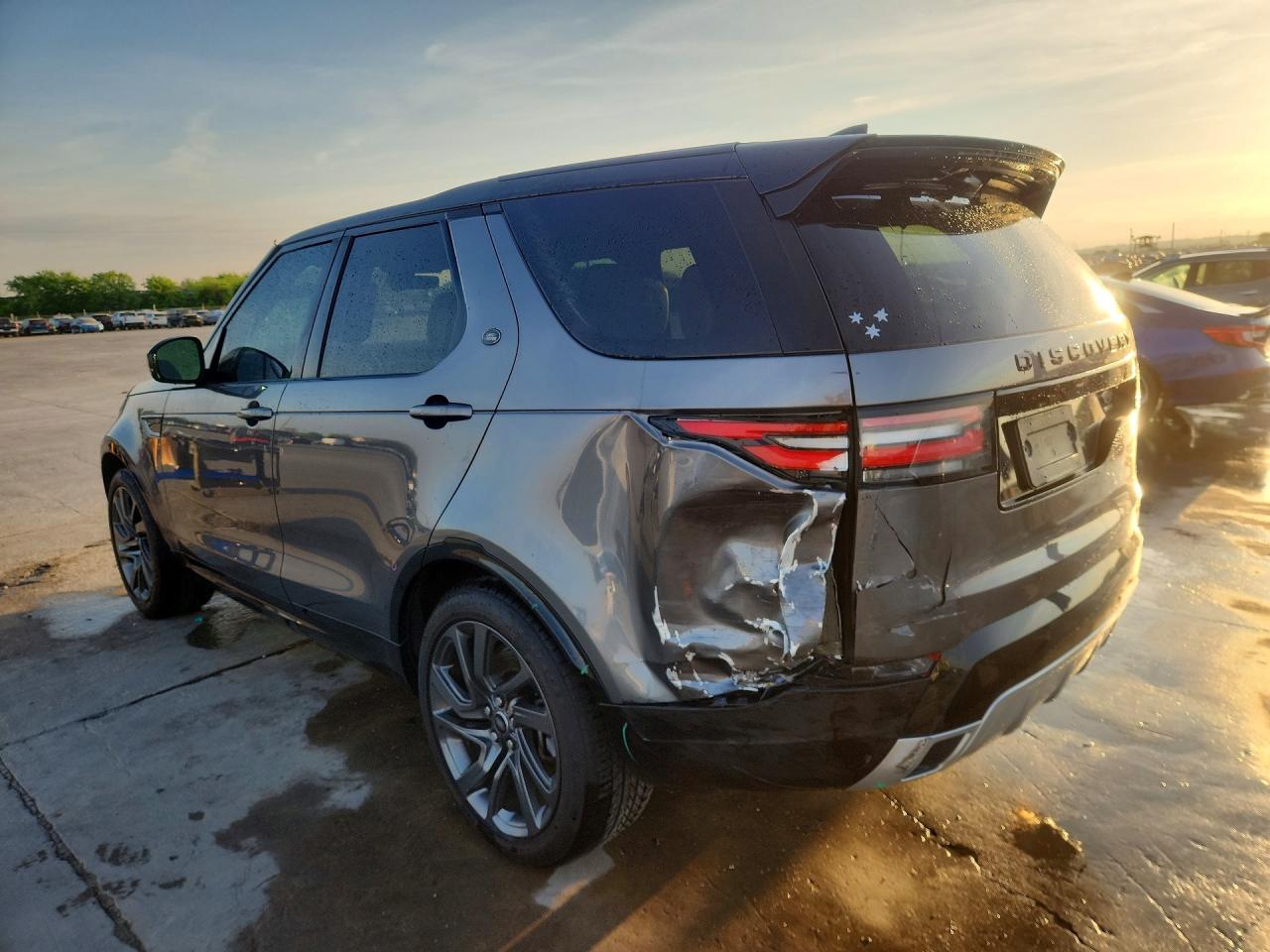 2018 LAND ROVER DISCOVERY HSE photo 2