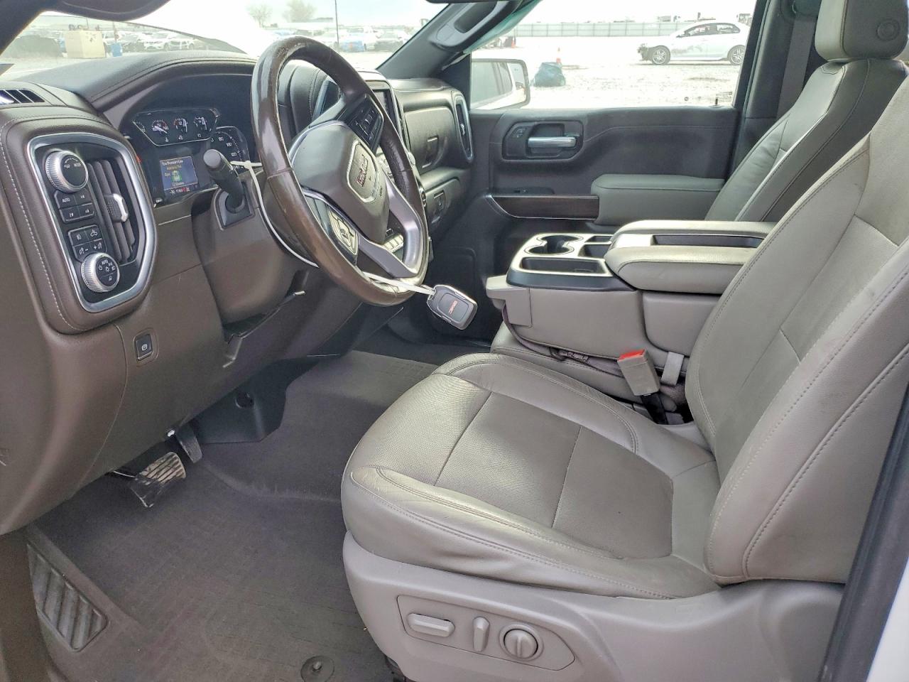 2020 GMC SIERRA K1500 SLT photo 7