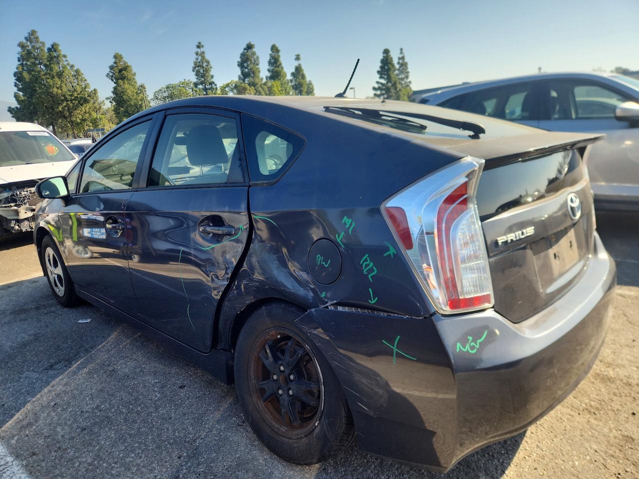 2015 TOYOTA PRIUS TWO photo 2