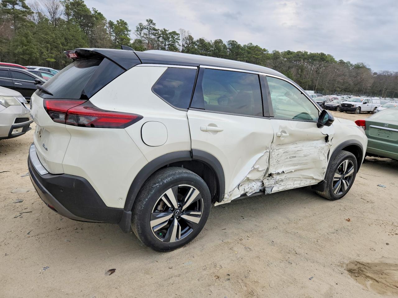 2023 NISSAN ROGUE SL photo 7