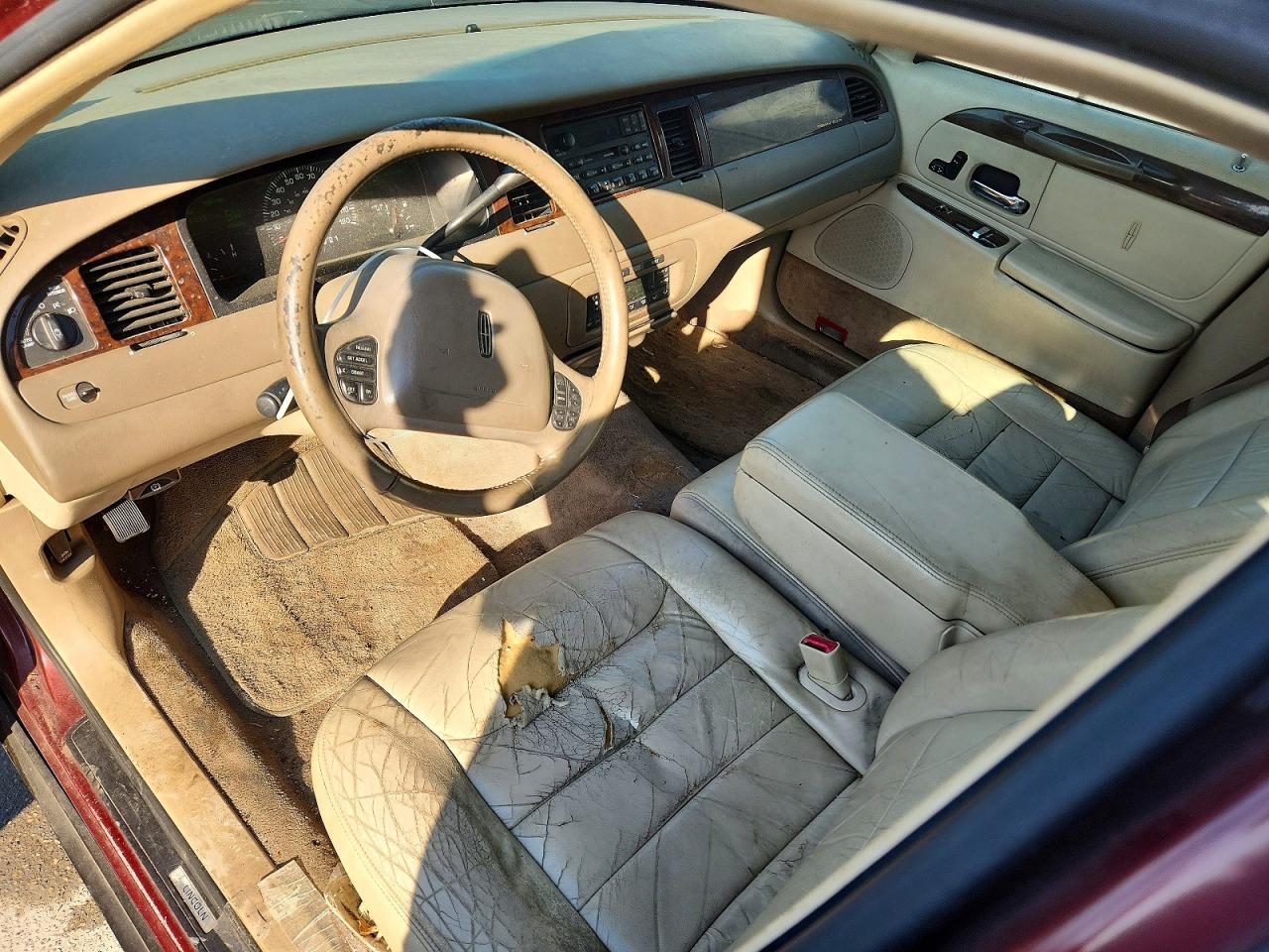 2000 LINCOLN TOWN CAR SIGNATURE photo 15
