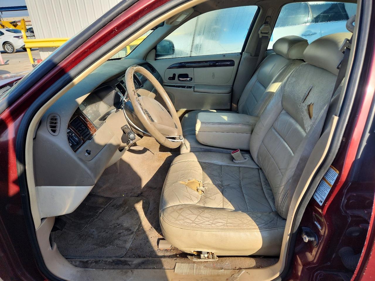 2000 LINCOLN TOWN CAR SIGNATURE photo 13