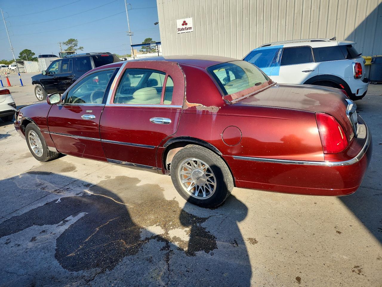 2000 LINCOLN TOWN CAR SIGNATURE photo 3